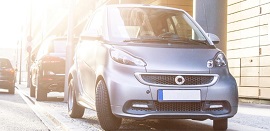 Αυτοκίνητο Smart στον δρόμο
