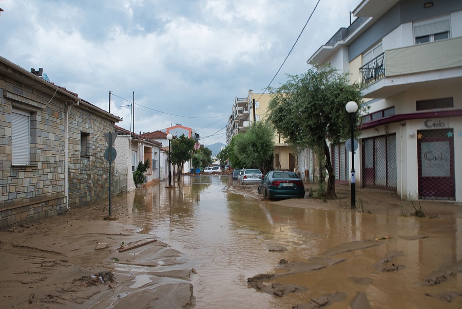 Πλημμυρισμένος δρόμος λόγο κακοκαιρίας
